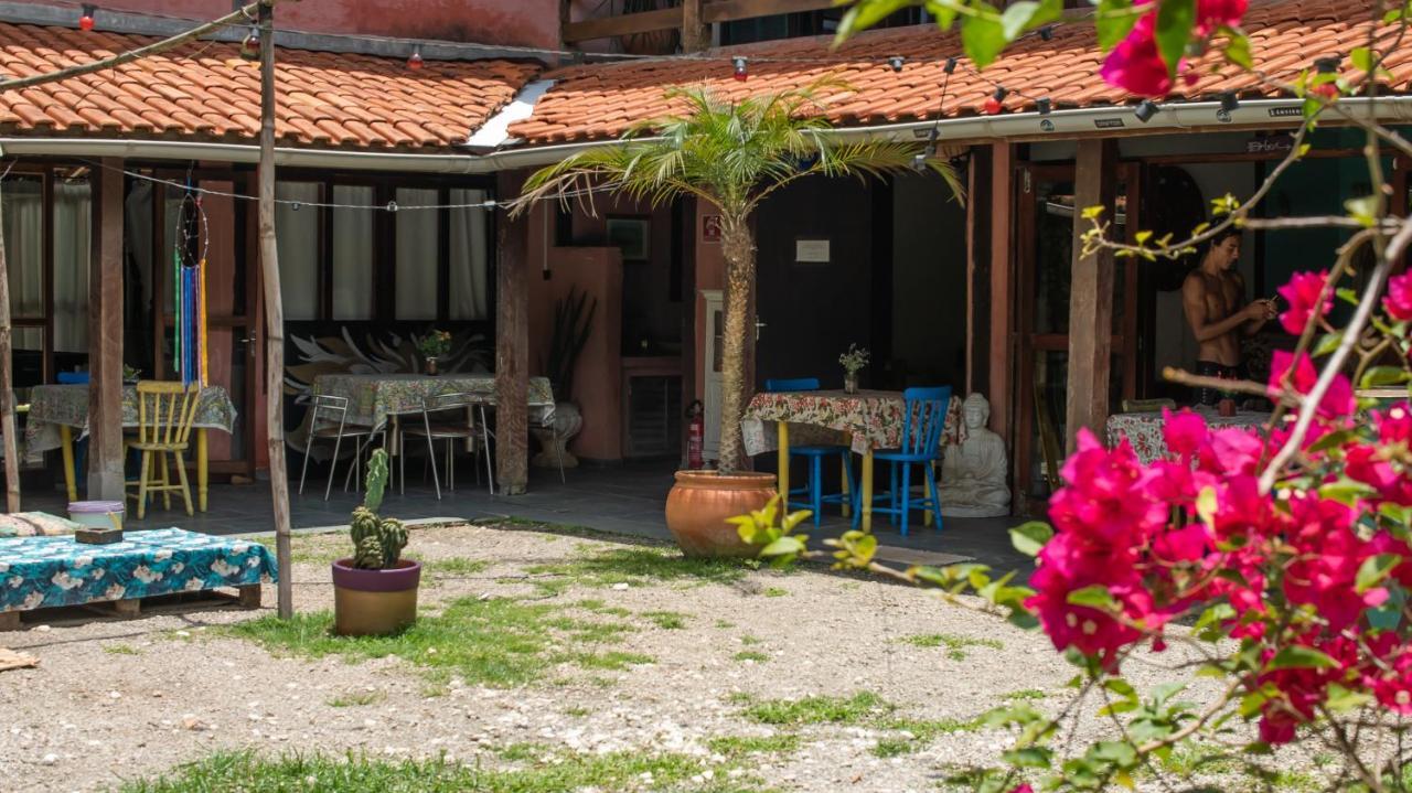 Drifter Hostel Barra do Sahy Exteriör bild